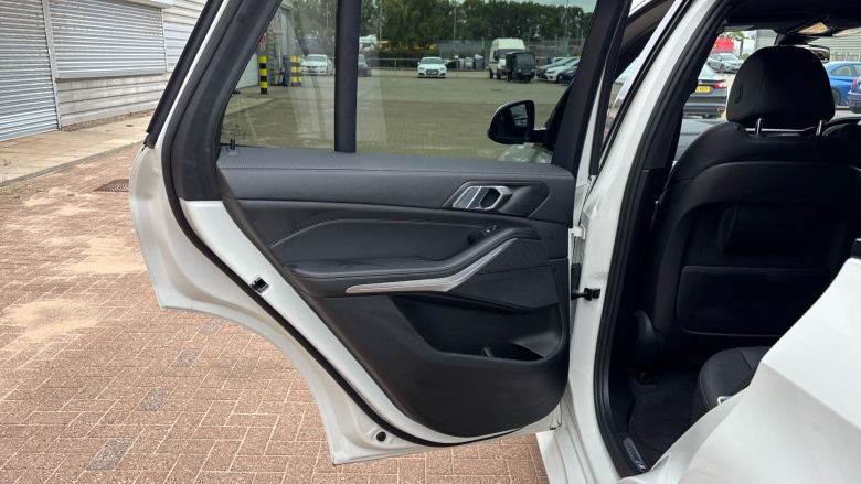 BMW X5 xDrive30d MHT M Sport 5dr Auto Diesel Estate